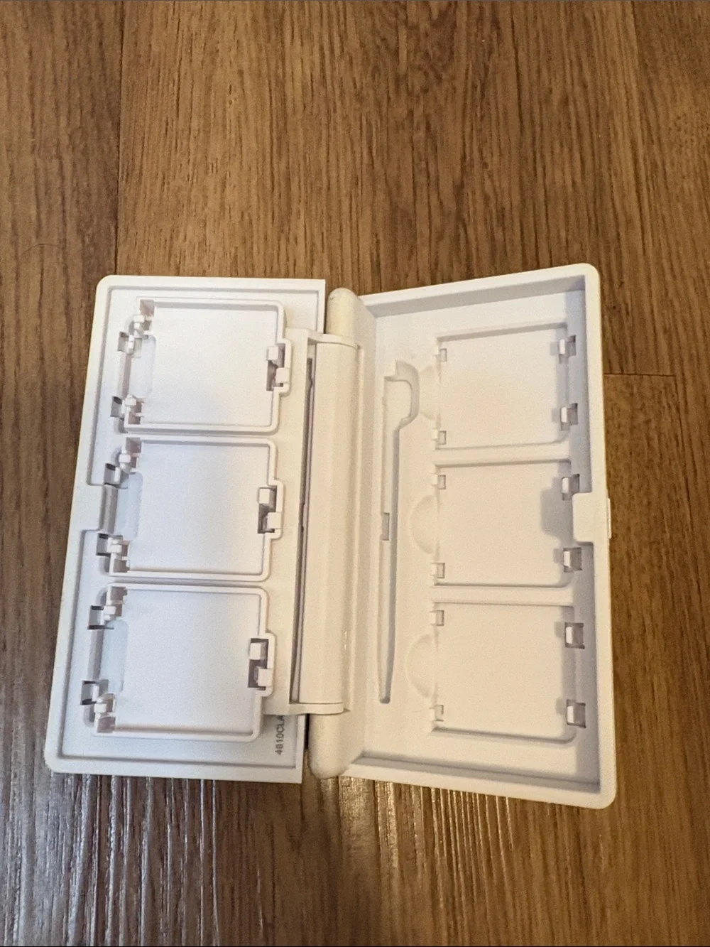 Nintendo DS Super Mario Luigi White Handheld Case